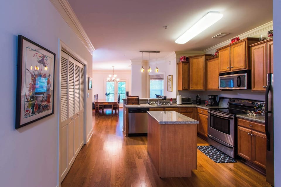 Condo, 2 Queen Beds, Balcony, Garden View (Low Country Dawg House) | Private kitchen | Fridge, microwave, oven, stovetop