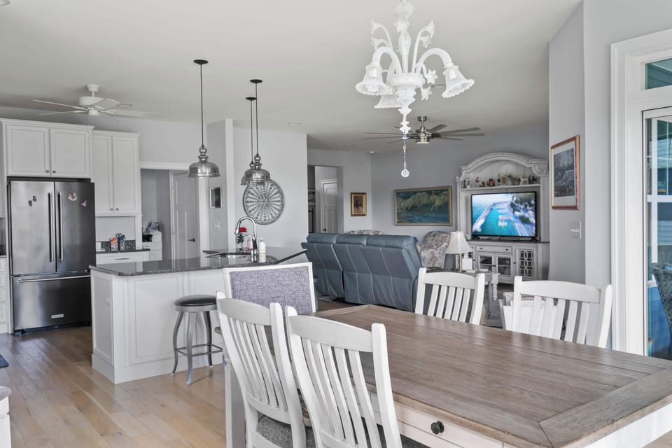 House, Multiple Beds, Patio, Garden View (Villages at Five Points Serenity) | Interior