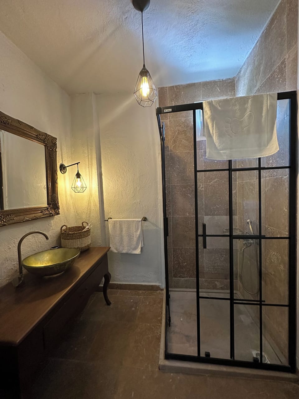 Traditional Double Room | Egyptian cotton sheets, premium bedding, minibar, in-room safe