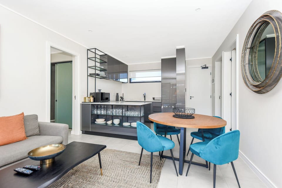 Classic Apartment | In-room dining