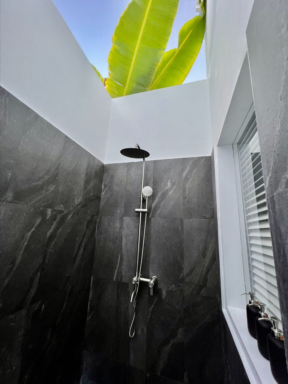 Deluxe Villa, 1 Bedroom, Garden View | Bathroom | Shower, rainfall showerhead, designer toiletries, hair dryer