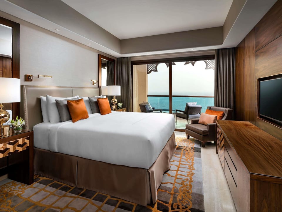 Egyptian cotton sheets, premium bedding, pillowtop beds