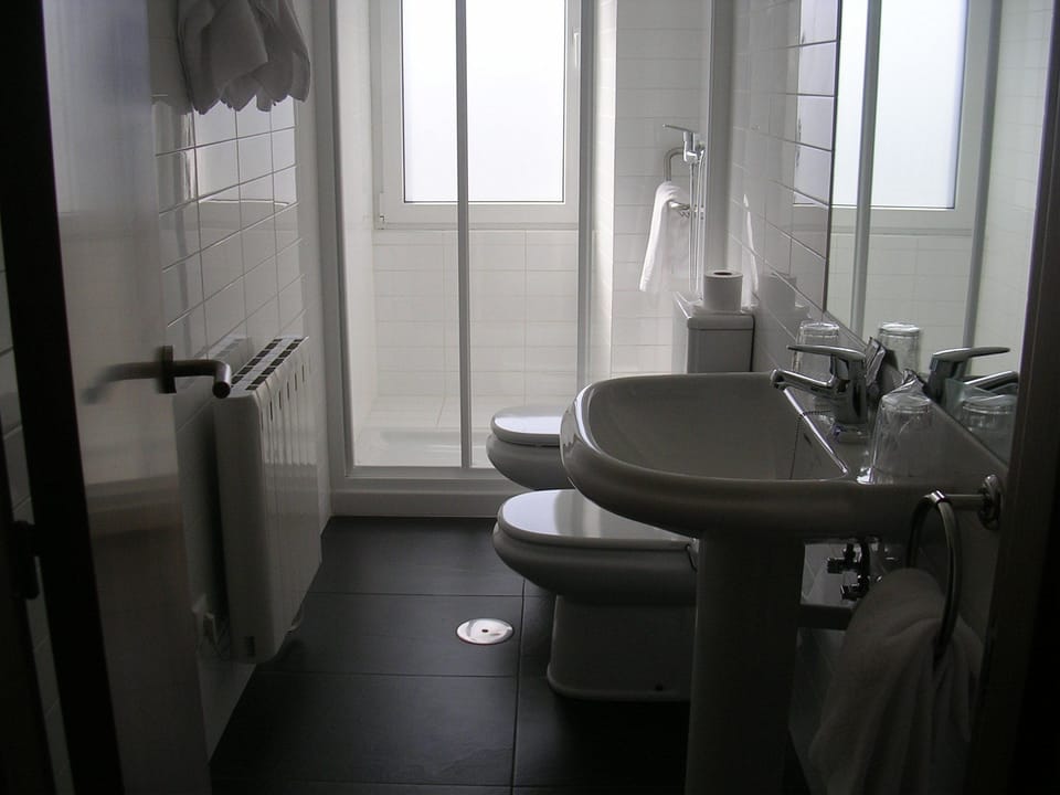 Shower, free toiletries, hair dryer, bathrobes
