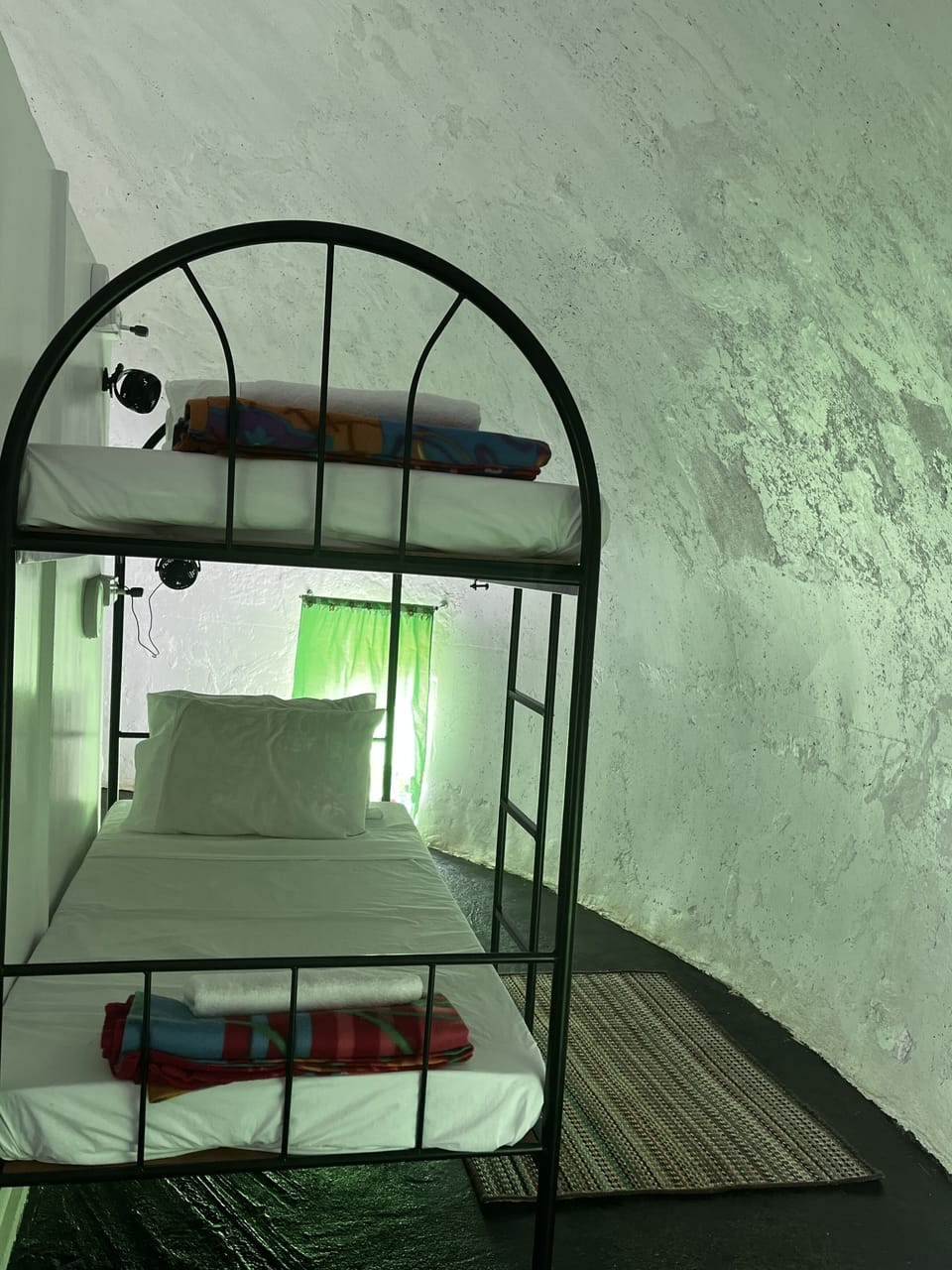 Individually furnished, bed sheets