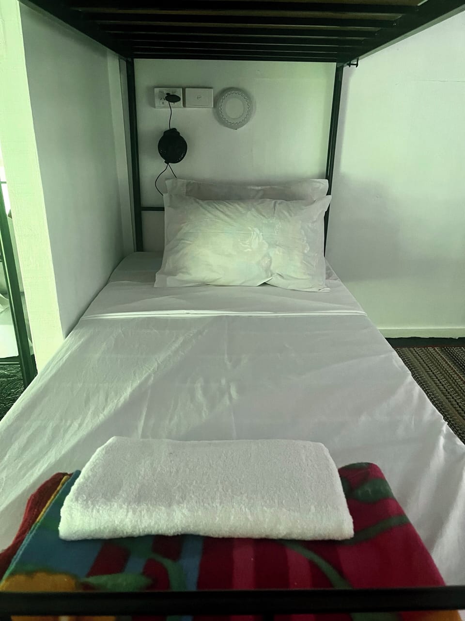 Individually furnished, bed sheets