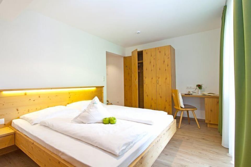 Classic Double Room | Premium bedding, in-room safe, desk, soundproofing