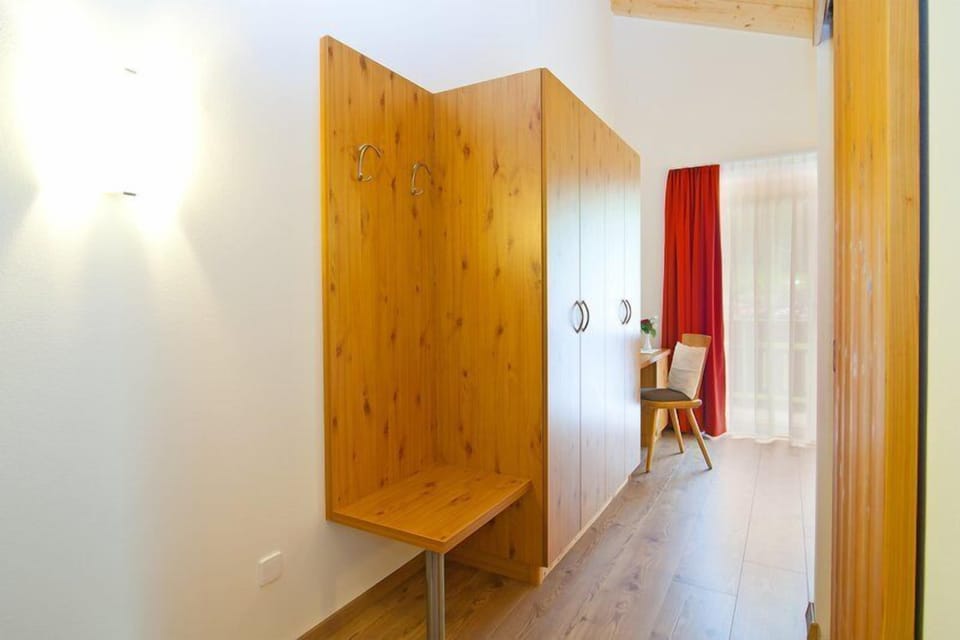 Family Room | Room amenity