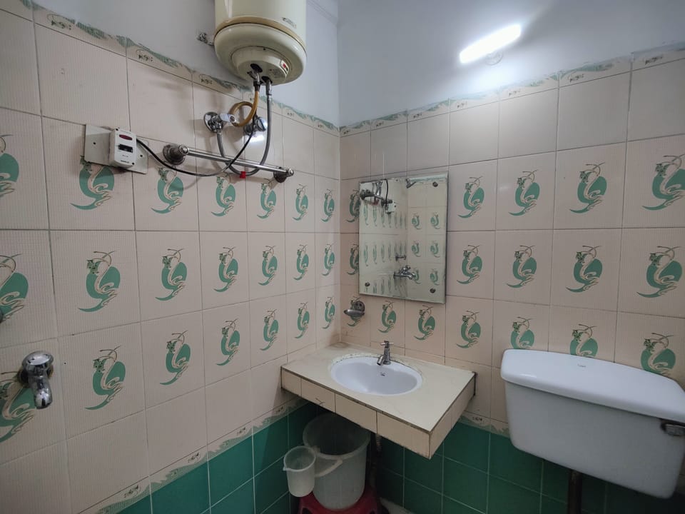 Deluxe Double Room | Bathroom