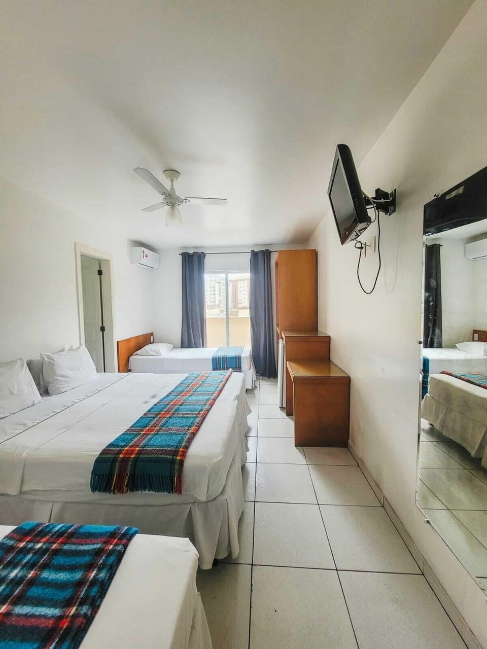 Superior Quadruple Room | Desk, free WiFi, bed sheets