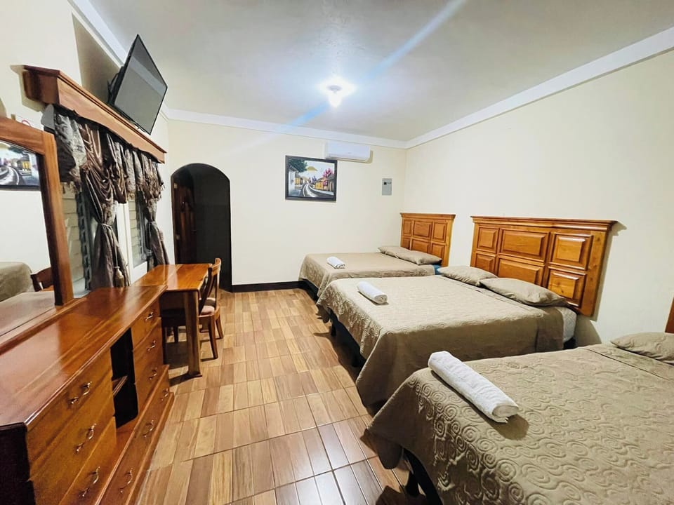 Triple Room