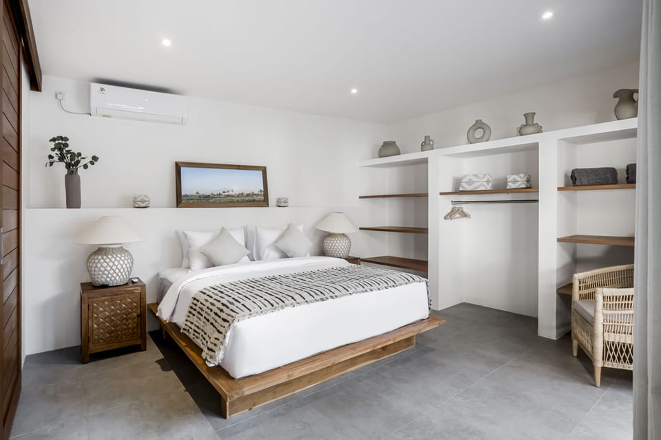 Deluxe Villa, 5 Bedrooms, Private Pool, Pool View | 5 bedrooms, premium bedding, in-room safe, desk