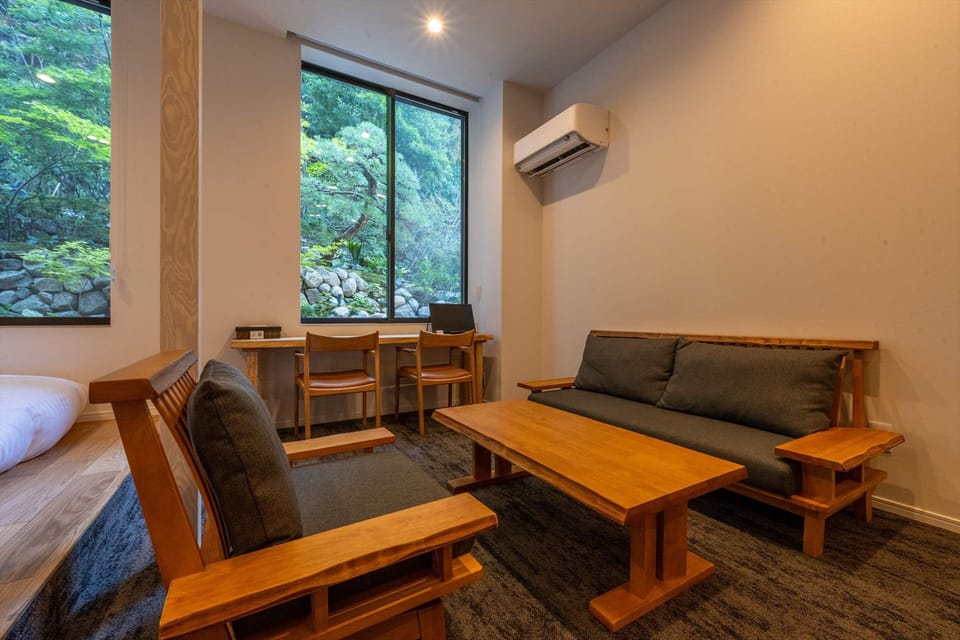 Deluxe Triple Room, 3 Twin Beds, Non Smoking, Mountain View | Premium bedding, down comforters, free minibar, in-room safe