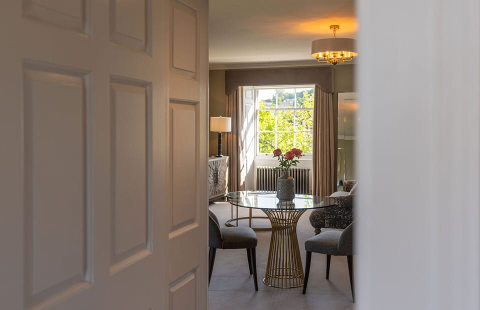 Superior Suite | Egyptian cotton sheets, premium bedding, in-room safe, desk