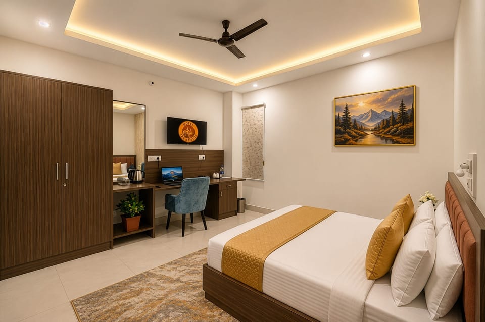 Executive Room | 1 bedroom, premium bedding, memory foam beds, desk