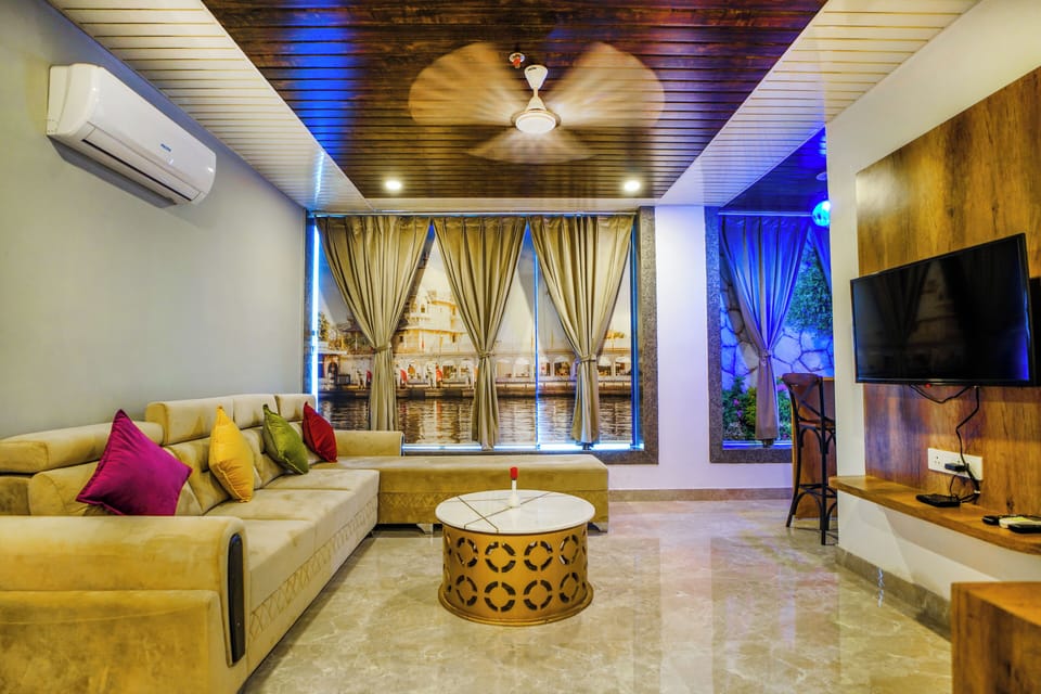 Executive Room | In-room dining