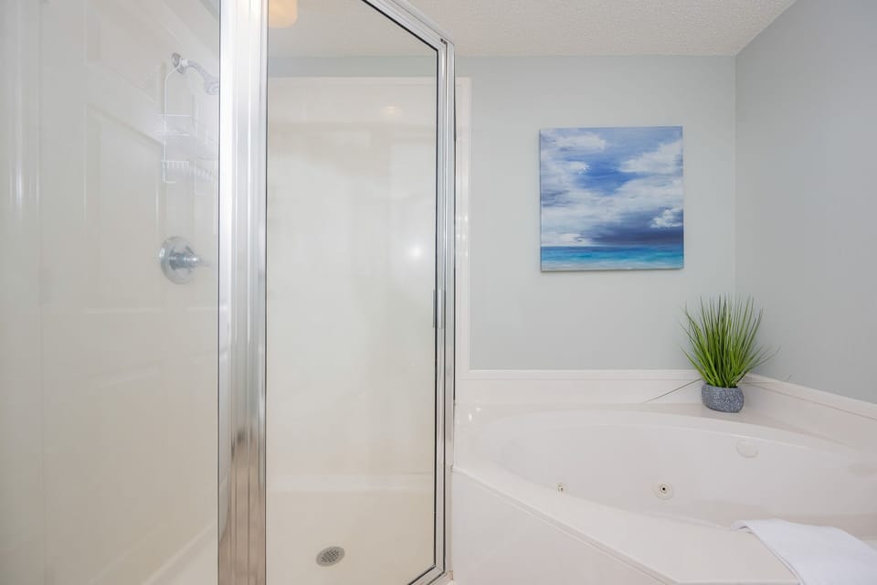 Phoenix On The Bay 1530 3 Bedroom Condo Apartment in Orange Beach