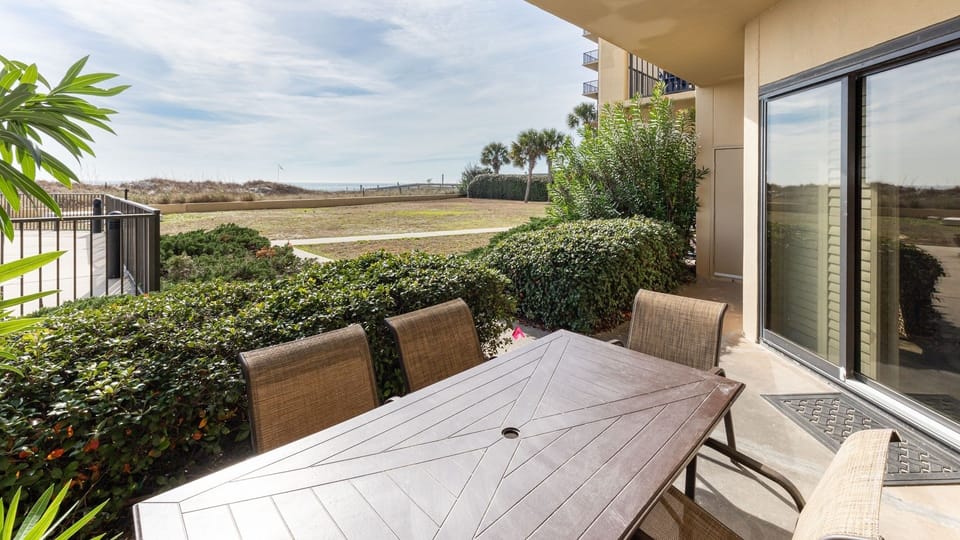 Condo, 3 Bedrooms | Outdoor dining