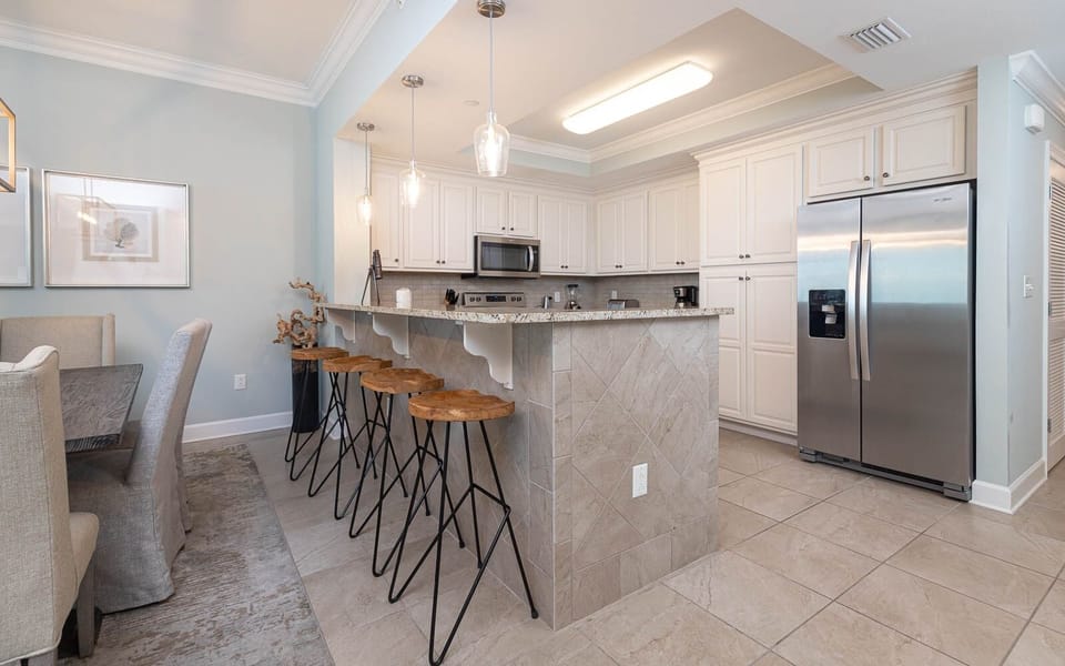 Condo, 3 Bedrooms | Private kitchen | Coffee/tea maker, fridge, oven