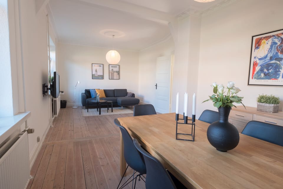 Apartment | Dining
