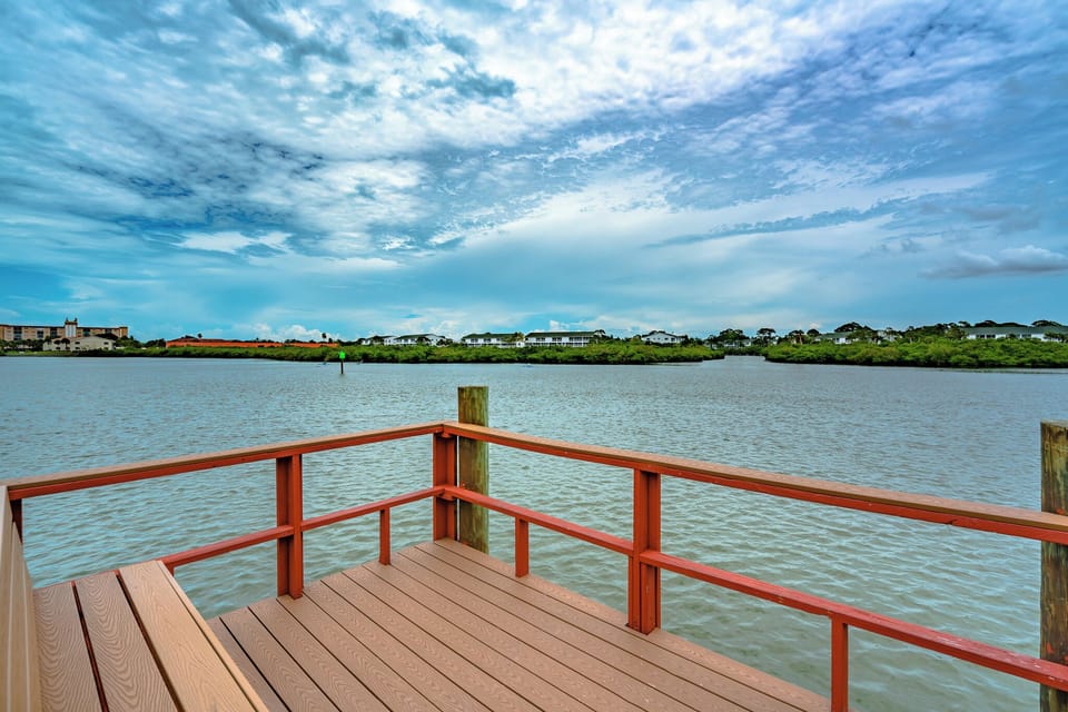 Condo (2 Bedrooms) | Property amenity
