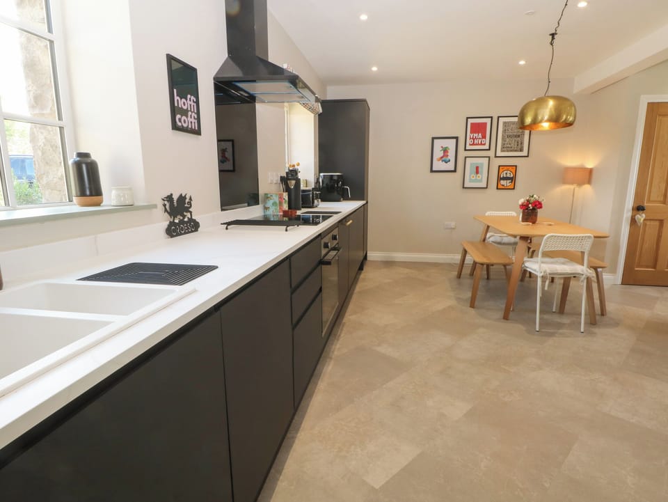 Fridge, dishwasher, electric kettle, toaster