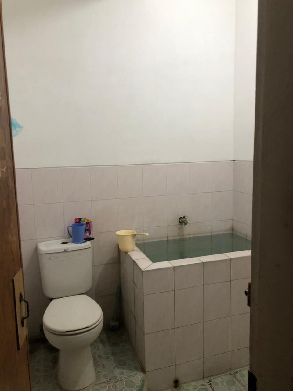 Deluxe Single Room | Bathroom | Shower, towels