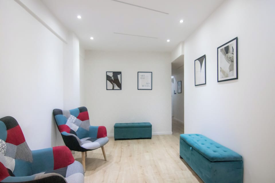 Luxury Studio | In-room safe, blackout drapes, WiFi (free), bed sheets