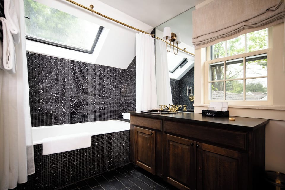 Further Lane Cottage | Bathroom | Designer toiletries, hair dryer, bathrobes, slippers