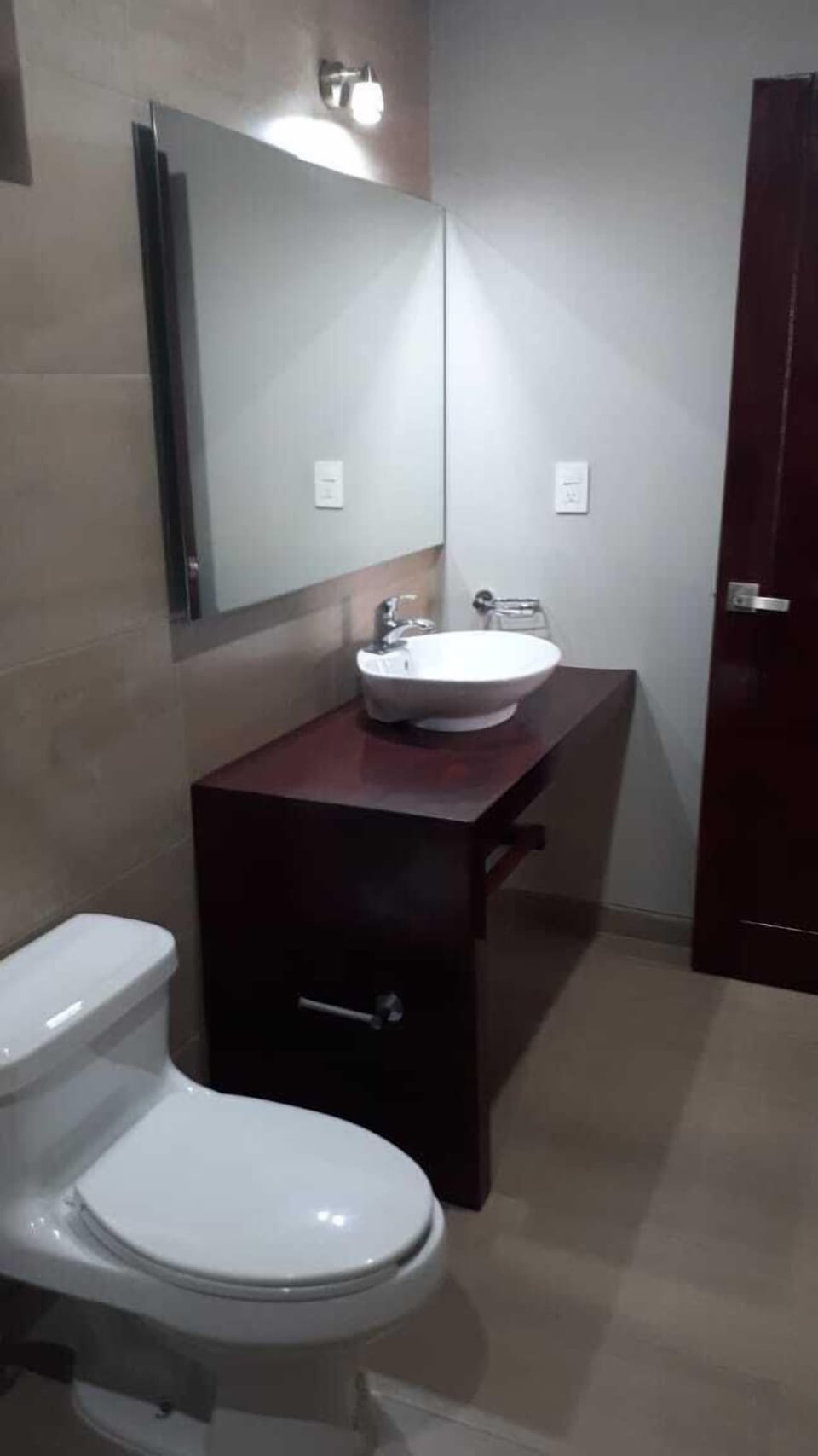 Free toiletries, bidet