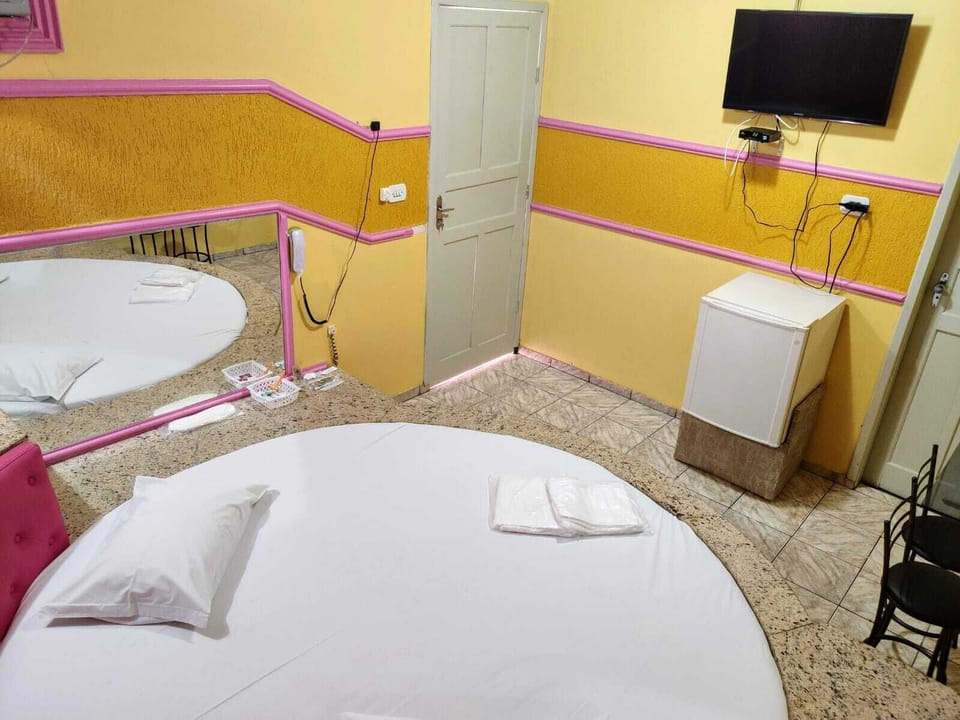 Basic Room | 1 bedroom, minibar, WiFi (free)