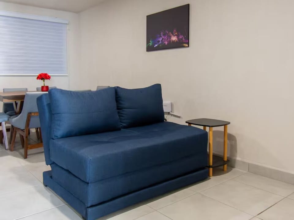 Apartment, 2 Bedrooms, Accessible, Smoking | Living area