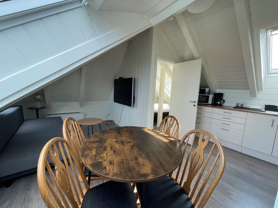 Stunning Hilltop Nest Unparalleled Views at BnB Ap 17 Apartment in Stavanger