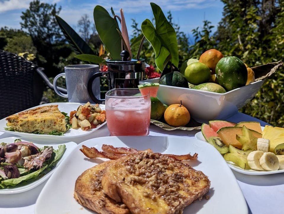 Mango Sunset Bed and Breakfast Bed and Breakfast in Kalaoa