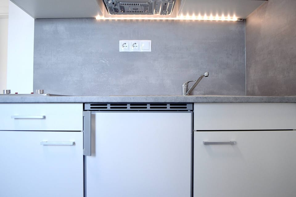 Apartment, 1 Bedroom, Smoking, Balcony | Private kitchen