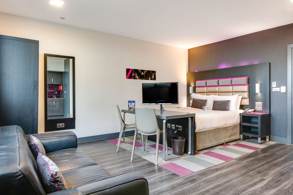 Hypo-allergenic bedding, in-room safe, desk, iron/ironing board