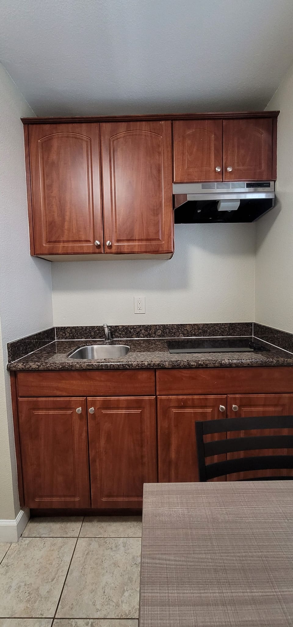 Fridge, microwave
