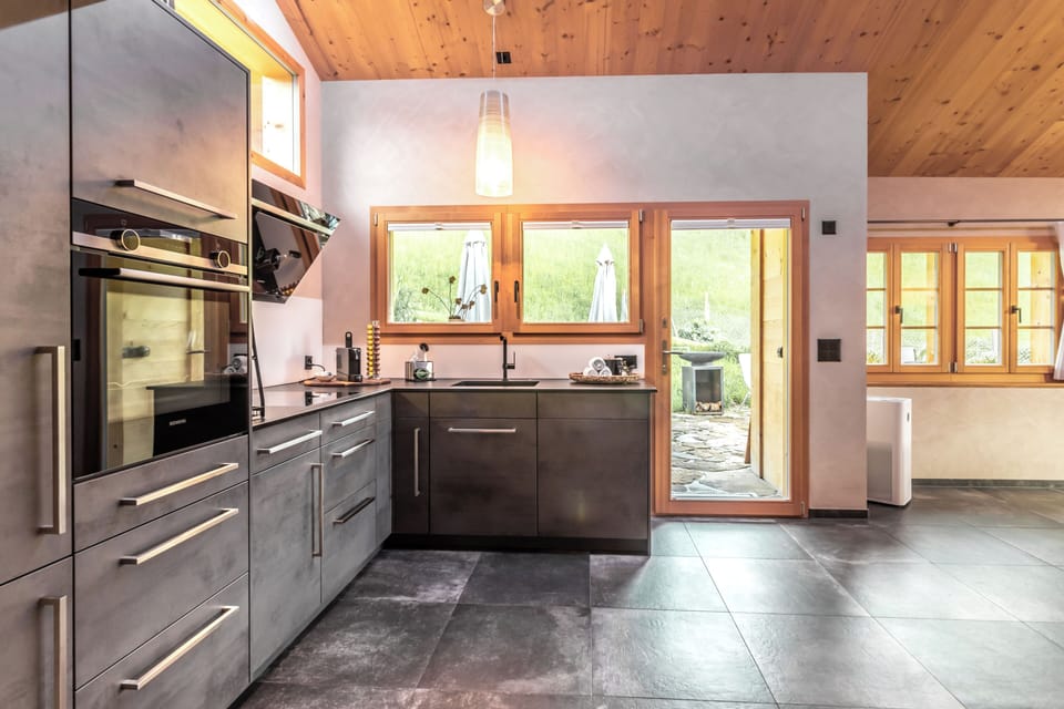 Chalet, 3 Bedrooms, Smoking, Balcony | Interior