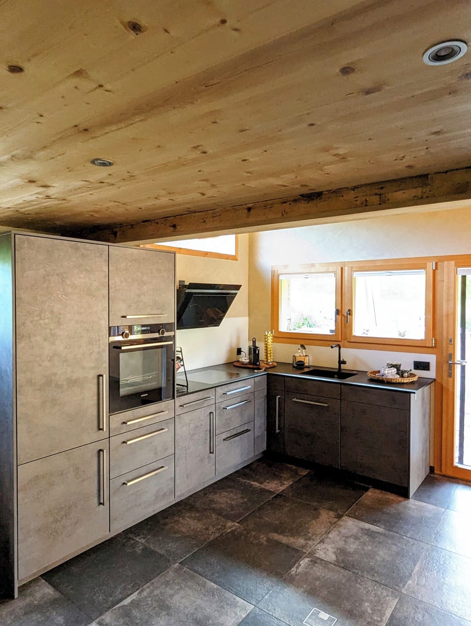 Chalet, 3 Bedrooms, Smoking, Balcony | Interior