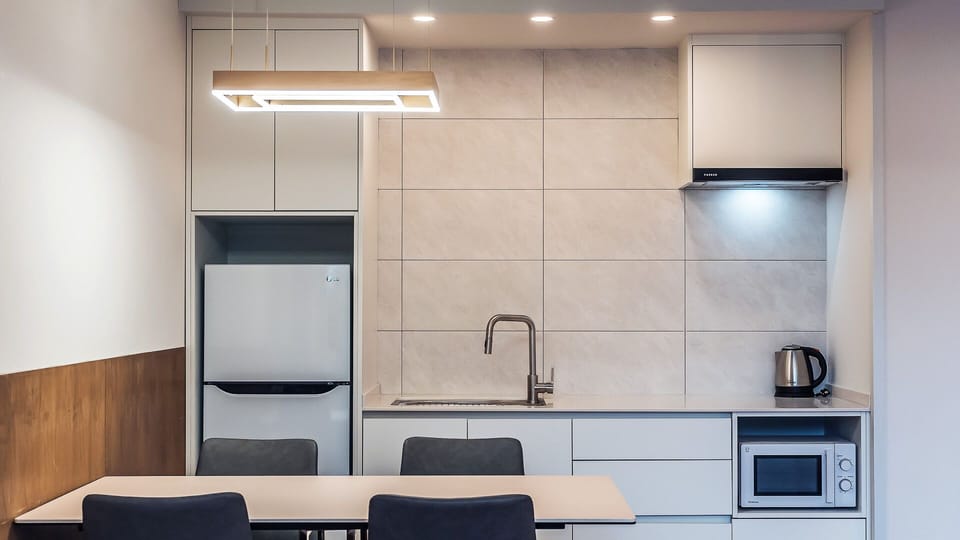 Hnoni Family: Base 4 /Max 6 pax - Random Beds(1King or 2 twins), Random Bathtub, cannot be requested | Private kitchen | Mini-fridge, microwave, electric kettle, cookware/dishes/utensils
