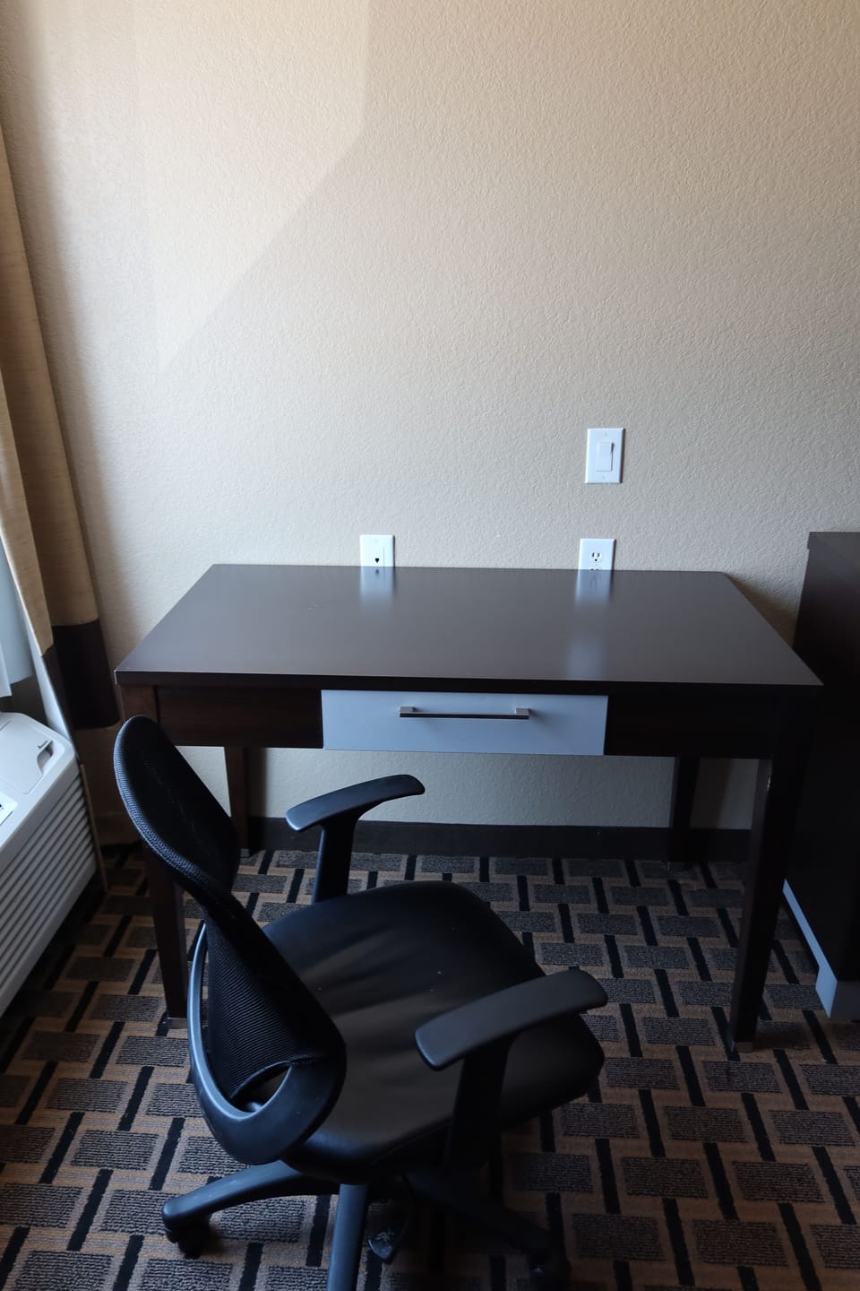 In-room business center