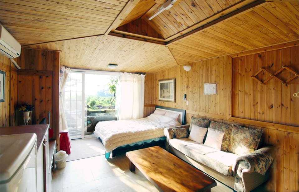 One Double Bed Room | Iron/ironing board, rollaway beds, free WiFi