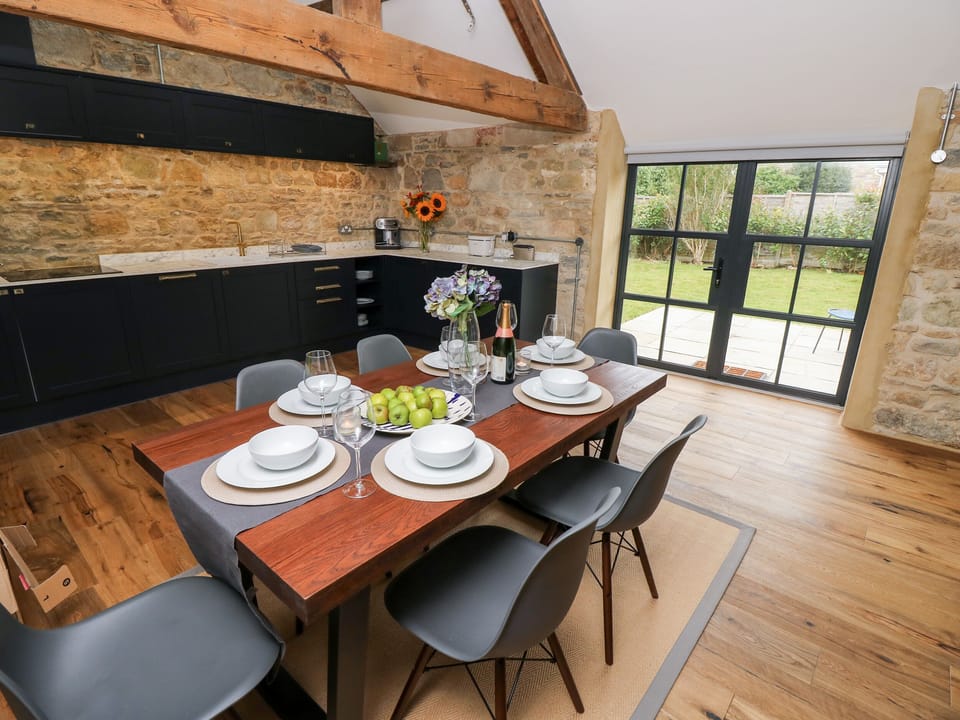 Cottage | Interior