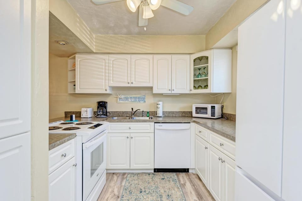 House | Private kitchen | Fridge
