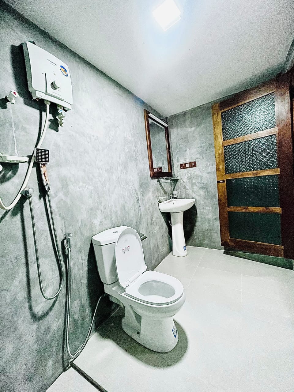 Rainfall showerhead, hair dryer