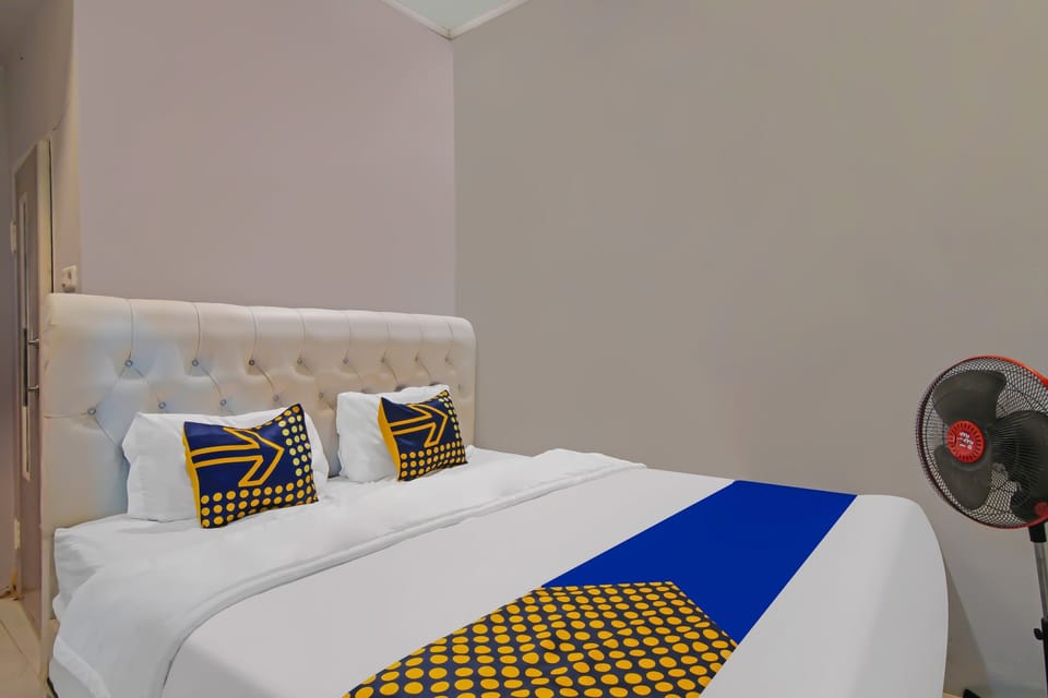 Double Room | Free WiFi, bed sheets
