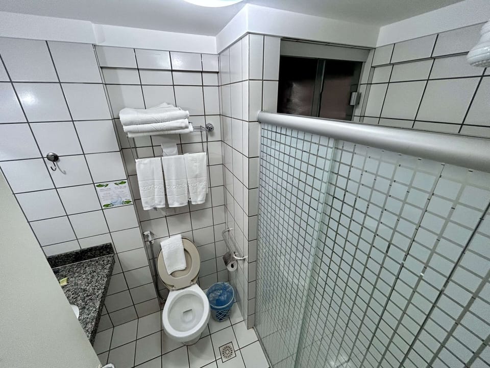 Standard Room | Bathroom