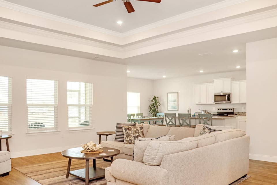 House, Multiple Beds (Beach Haven at WindMark) | Living area