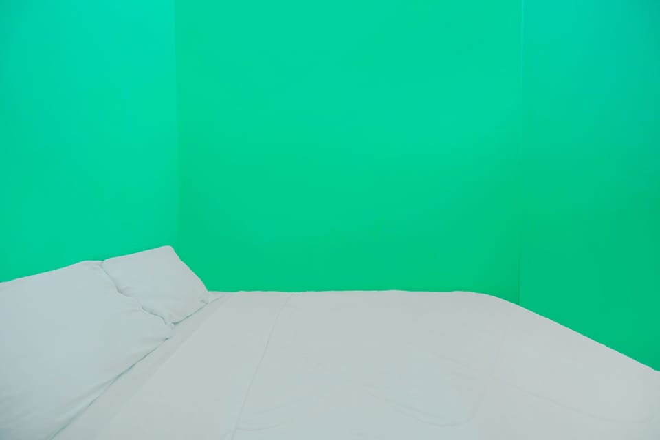 WiFi (free), bed sheets