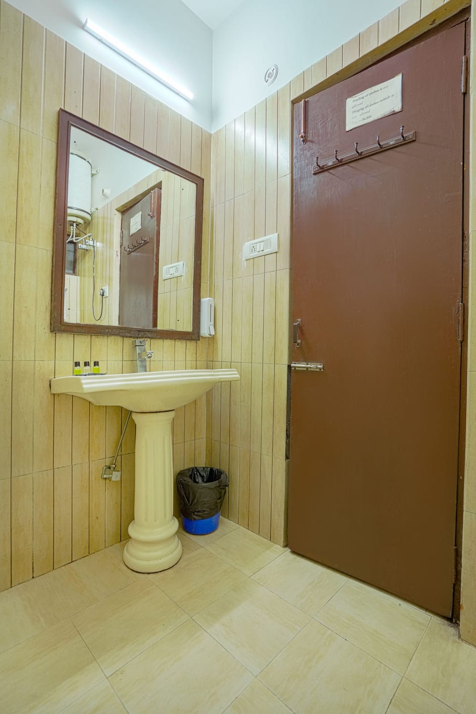 Shower, free toiletries, slippers, towels