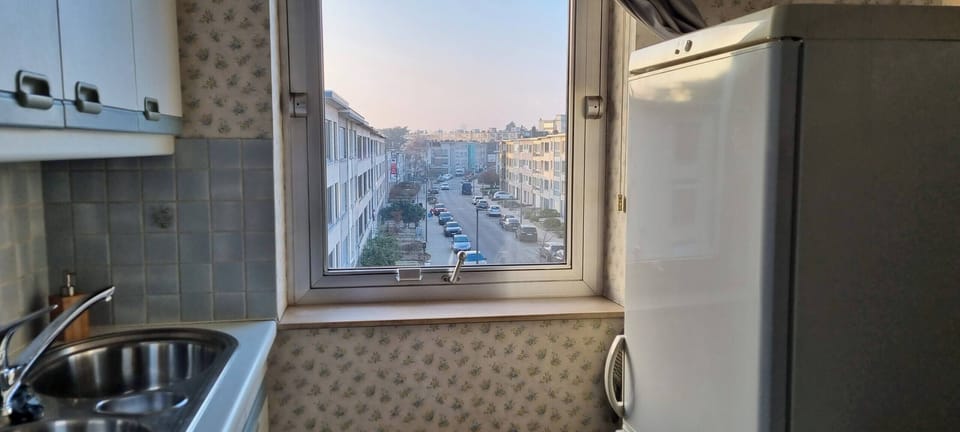 Apartment, 3 Bedrooms, Smoking, Balcony | Interior